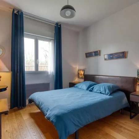 Bassin By Interhome Andernos-les-Bains