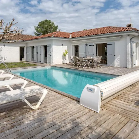 Bassin By Interhome *
